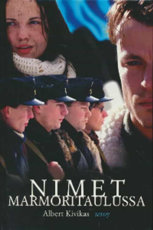 Nimet marmoritaulussa